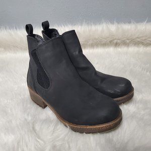 Anna Side Gore Ankle Bootie from Maurices, 7
